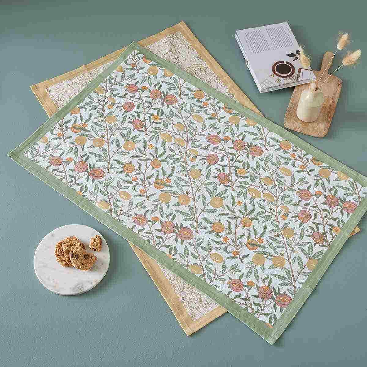 Morris &amp; Co. Fruit &amp; Marigold Tea Towel Set